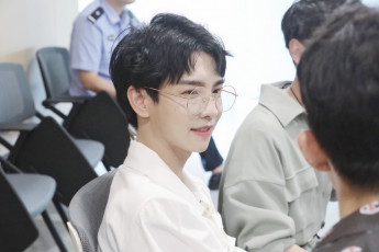 Картинка мужчины zheng+fan+xing чжэн фаньсин