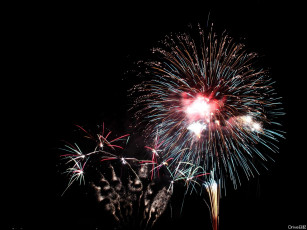 Картинка разное салюты фейерверки