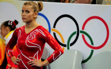 Картинка alicia sacramone спорт гимнастика ожидание