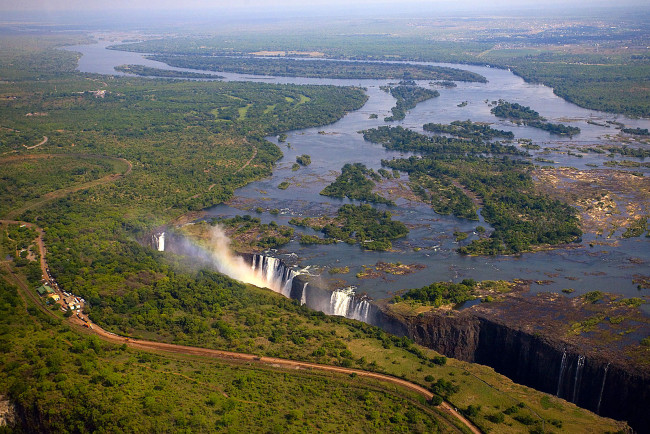 Обои картинки фото victoria, falls, природа, водопады, дорога, река