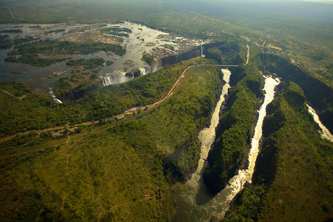 Обои картинки фото victoria, falls, природа, водопады, дорога, реки