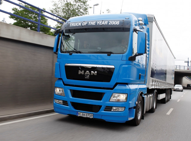 Обои картинки фото автомобили, man