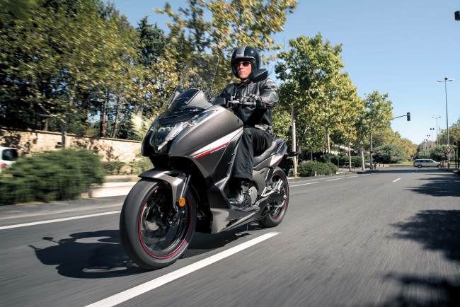 Обои картинки фото мотоциклы, honda