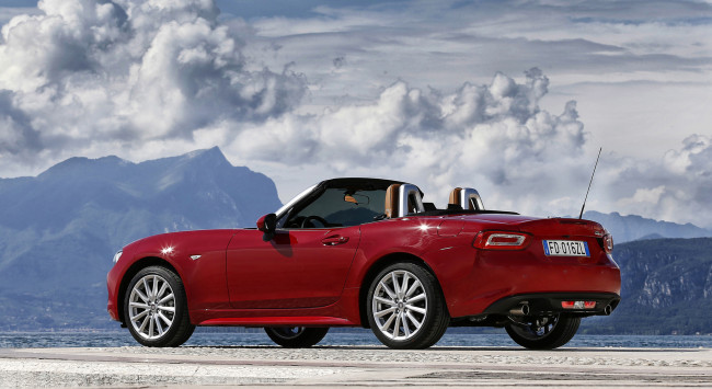 Обои картинки фото fiat 124 spider red 2017, автомобили, fiat, red, spider, 124, красный, 2017
