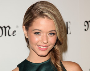 Картинка девушки sasha+pieterse улыбка блондинка лицо актриса