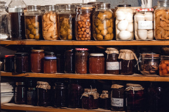 Картинка еда консервация консервы варенье банки