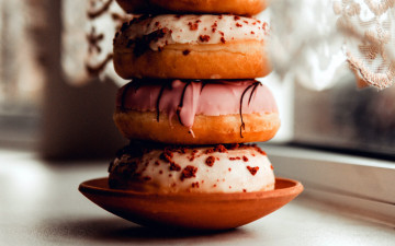 Картинка еда хлеб +выпечка пончики