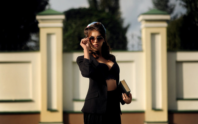 Обои картинки фото lidiya ponamareva, девушки, лидия понамарёва, lidiya, ponamareva, лидия, понамарёва, девушка, модель, шатенка, красотка, красавица, флирт, стройная, фигура, сексуальная, секси, поза, взгляд, макияж