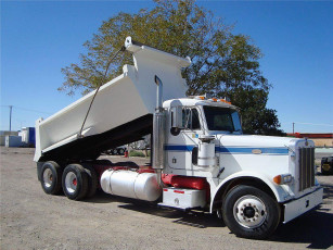 Картинка автомобили peterbilt