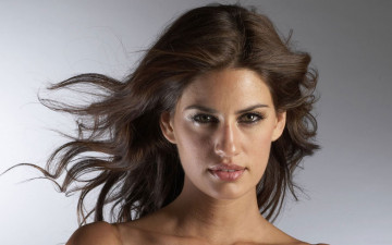 Картинка Yamila+Diaz девушки   взгляд