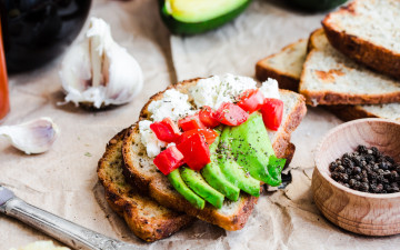 Картинка еда бутерброды +гамбургеры +канапе перец чеснок сыр бутерброд помидор тост авокадо