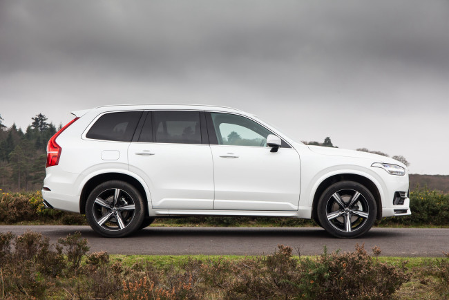 Обои картинки фото автомобили, volvo, xc90, t6, r-design, uk-spec, 2015г, светлый