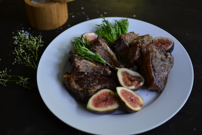 Обои картинки фото еда, мясные блюда, инжир, мясо