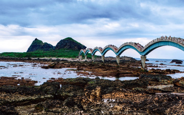 Картинка природа пейзажи мост болото скалы