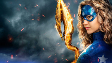 Картинка stargirl++ сериал+2020+–+ кино+фильмы stargirl старгерл фантастика фэнтези боевик драма криминал brec bassinger сериал брэк бэссинджер