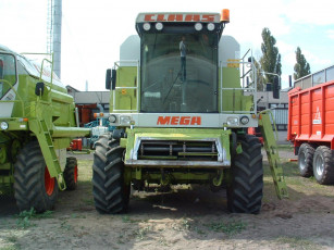 обоя техника, комбайны