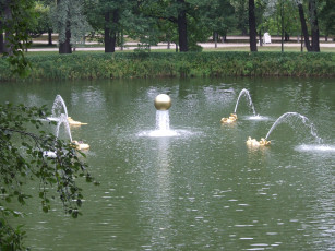 Картинка города фонтаны