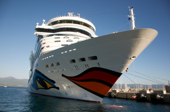 Картинка корабли лайнеры судно