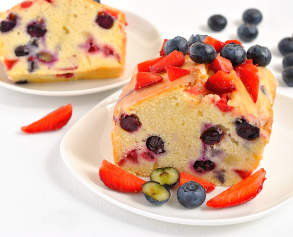 Обои картинки фото еда, пирожные, кексы, печенье, кекс, ягоды