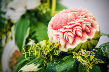 Картинка еда арбуз листья