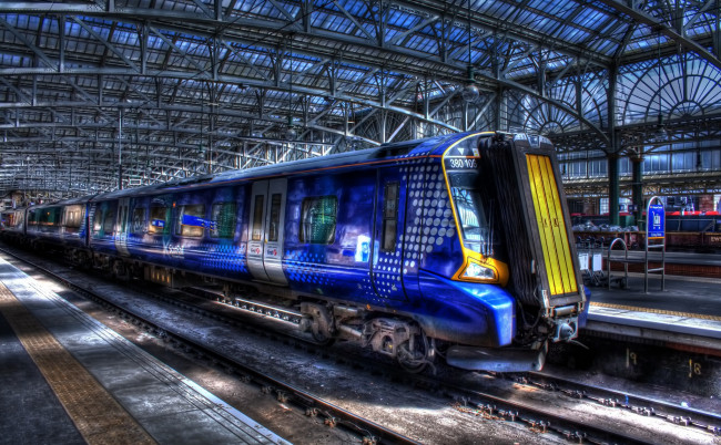 Обои картинки фото техника, поезда, состав, перрон, вокзал, пути, рельсы