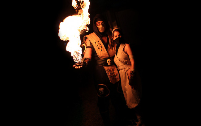 Обои картинки фото mortal kombat, видео игры, mortal kombat , 2011, косплей, девушка, fire, mask, ninja, scorpion, mortal, kombat