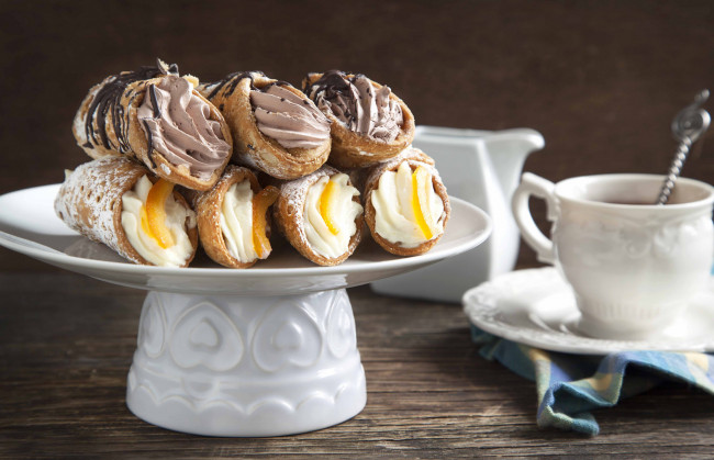 Обои картинки фото еда, пирожные,  кексы,  печенье, сицилийские, крем