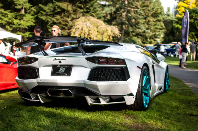 Обои картинки фото автомобили, выставки и уличные фото, lamborghini, aventador