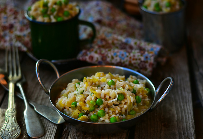 Обои картинки фото еда, вторые блюда, горошек, рис, ризотто