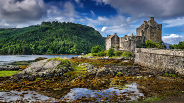 Картинка города -+дворцы +замки +крепости замок река лес холм