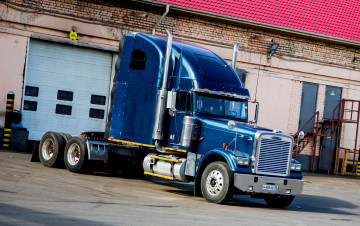 Картинка автомобили freightliner