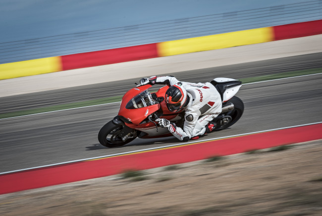 Обои картинки фото спорт, мотоспорт, трек, скорость, гонки