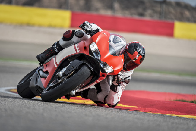 Обои картинки фото спорт, мотоспорт, трек, скорость, гонки