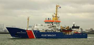 Картинка корабли катера судно