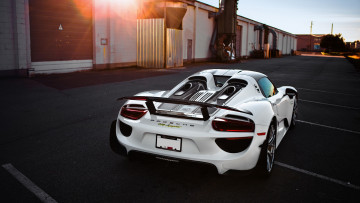 Картинка автомобили porsche 918 spyder