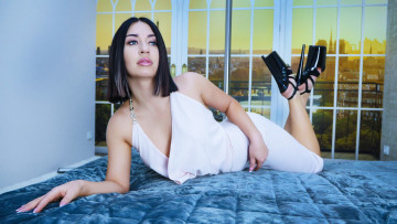 Картинка девушки -unsort+ брюнетки темноволосые красивая девушка