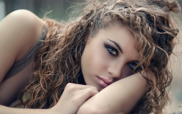 Картинка девушки -+лица +портреты шатенка макияж поза