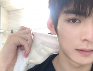 Картинка мужчины wang+hao+xuan ван хао сюань