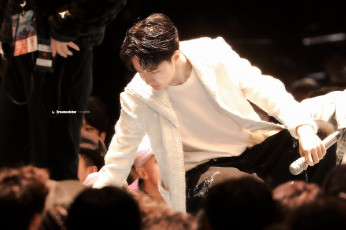 Картинка мужчины wang+yi+bo шоу люди микрофон