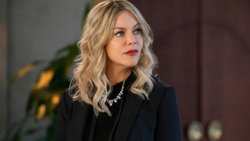 Картинка space+force+ сериал+2020+–+ кино+фильмы space+force сериал космические силы комедия jessica st clair kelly king netflix