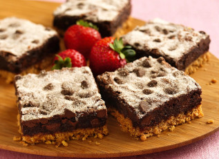 Картинка еда пирожные кексы печенье орехи клубника