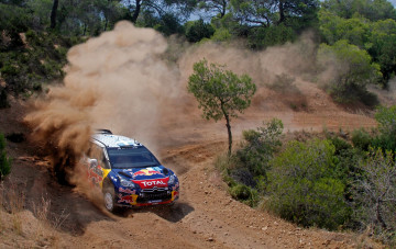 Картинка спорт авторалли rally ds3 citroen sport car wrc трасса капот занос деревья соревнования