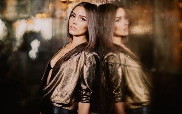Картинка девушки olivia+culpo декольте шатенка модель стена