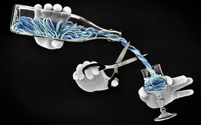 Обои картинки фото разное, руки, ножницы, перчатки, веревка, бутылка, бокал