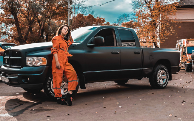 Обои картинки фото автомобили, -авто с девушками, dodge, ram