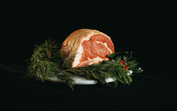 Картинка еда мясные+блюда можжевельник мясо свежее