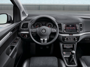 Картинка автомобили спидометры торпедо