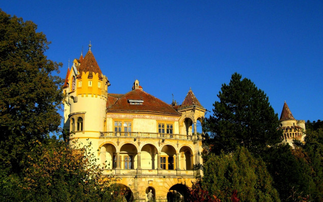 Обои картинки фото города, дворцы, замки, крепости, замок, башни, деревья