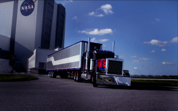 Картинка автомобили peterbilt