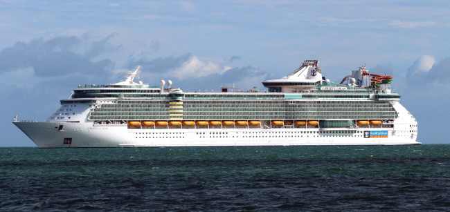 Обои картинки фото liberty, корабли, лайнеры, круиз, лайнер